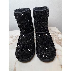 UGG CLASSIC SHORT CHUNKY SEQUIN KID /WOMEN BOOT BLACK / WOMEN 5